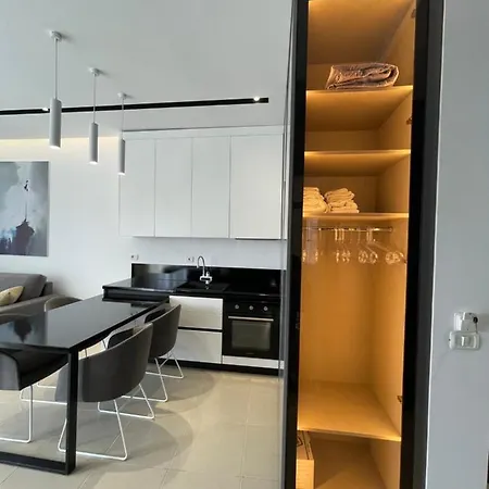 Domi Luxury View In Apartament Saranda