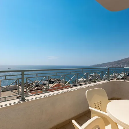 Domi Luxury View In Sarandë