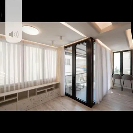 Domi Luxury View In Sarandë